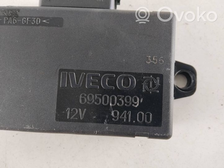 Iveco Daily 35 - 40.10 Oven keskuslukituksen ohjausyksikön moduuli 69500399