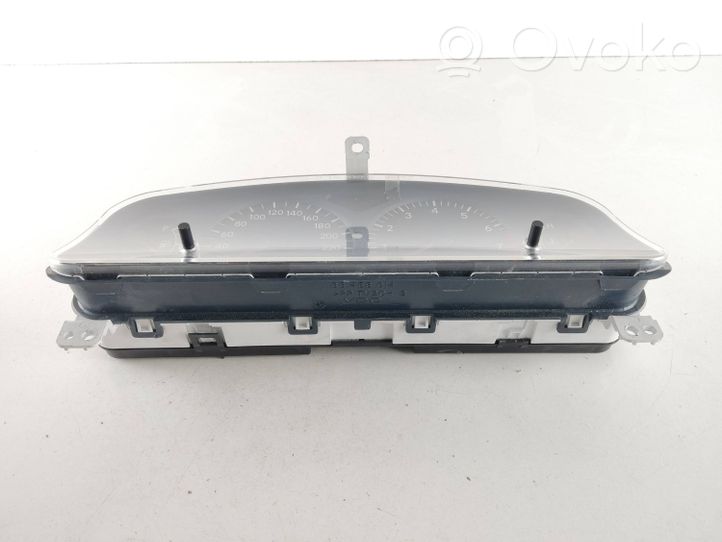 Toyota Avensis T220 Compteur de vitesse tableau de bord 8380005270