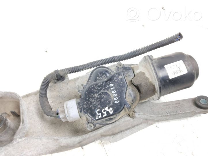 Mitsubishi L200 Front wiper linkage and motor 8250A125