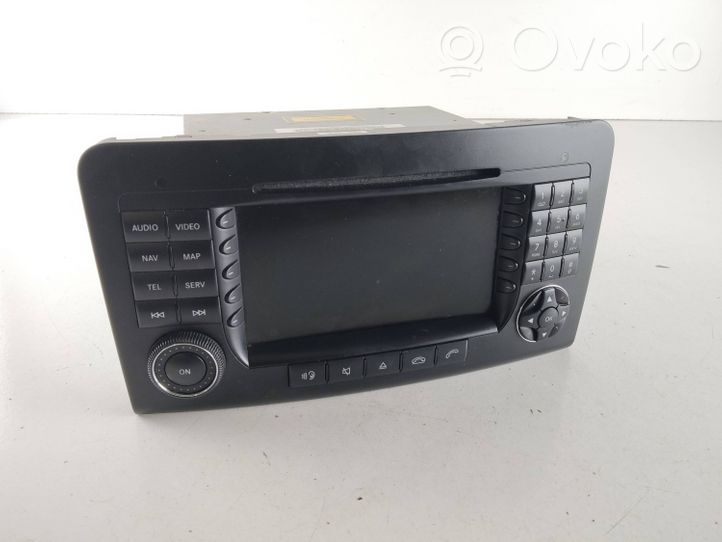 Mercedes-Benz ML W164 Panel / Radioodtwarzacz CD/DVD/GPS A1648703389