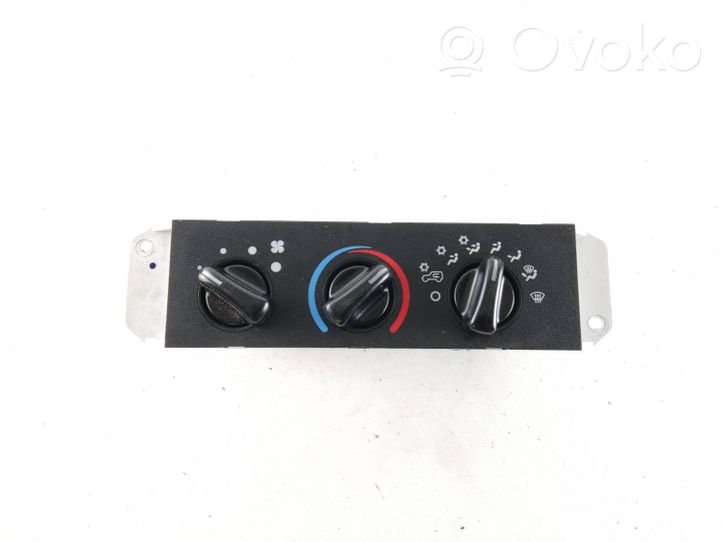 Jeep Wrangler Ilmastoinnin ohjainlaite P55056558AA