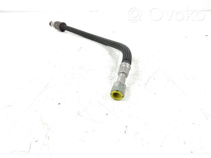 BMW M3 F80 Fuel line pipe 