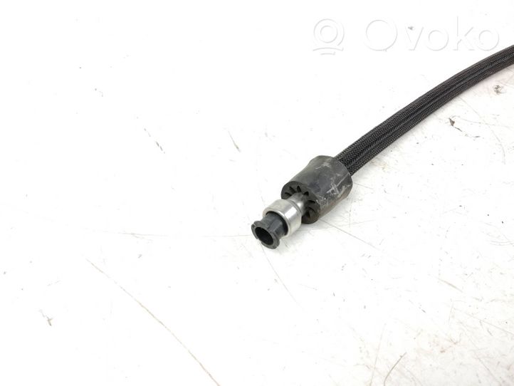 BMW M3 F80 Fuel line pipe 