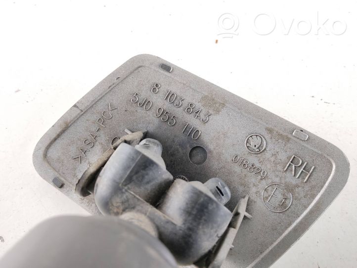 Skoda Roomster (5J) Ugello a spruzzo lavavetri per faro 5J0955978