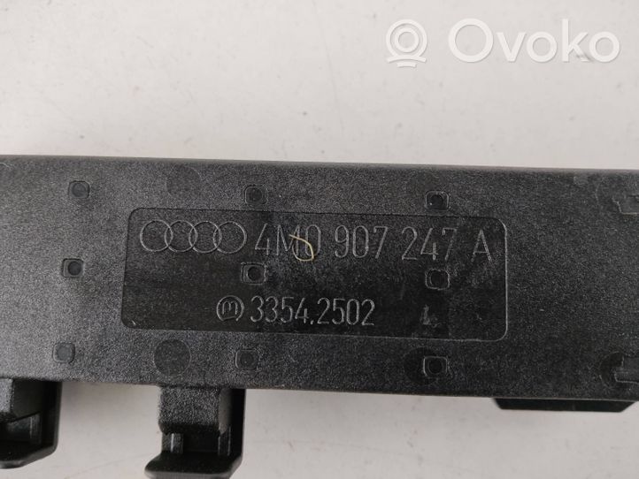 Audi e-tron Interjera komforta antena 4M0907247A