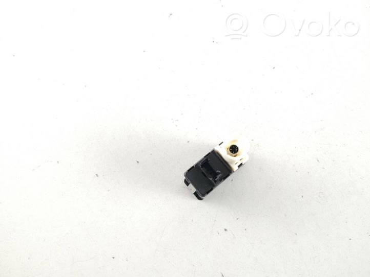 BMW X5 F15 Connettore plug in USB 9266607