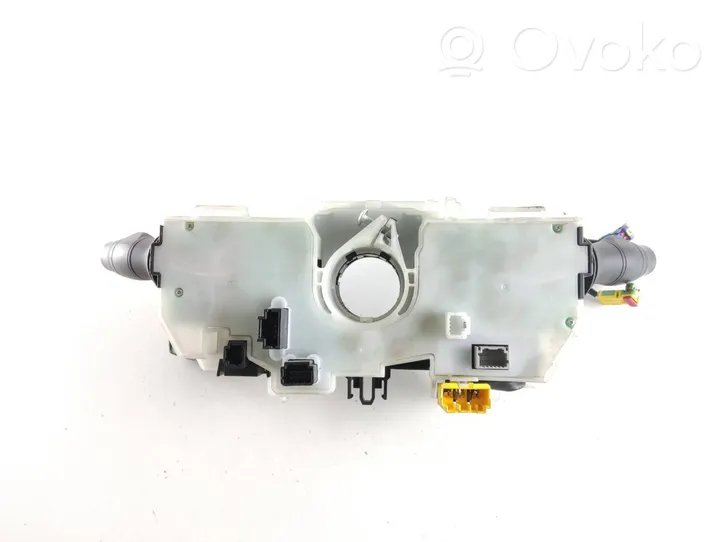 Renault Megane III Interruptor/palanca de limpiador de luz de giro 255670019R