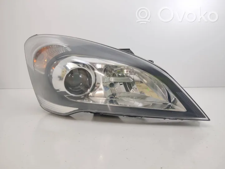 KIA Ceed Lampa przednia 921021H