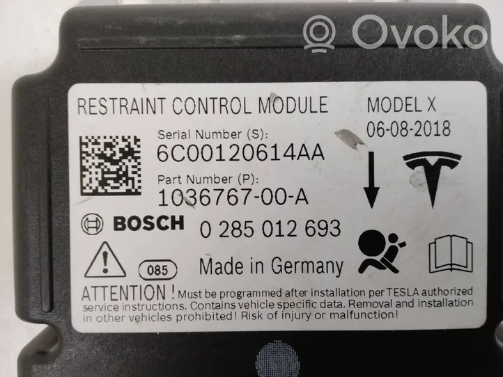 Tesla Model X Turvatyynyn ohjainlaite/moduuli 103676700A