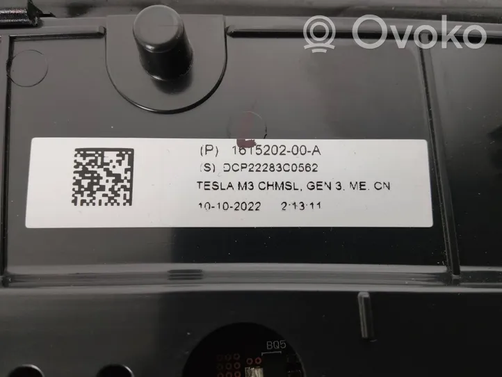 Tesla Model 3 Dritte Bremsleuchte 161520200A