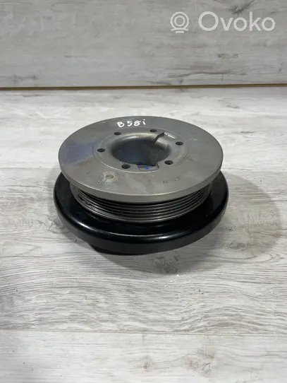 BMW 3 F30 F35 F31 Crankshaft pulley 8638534