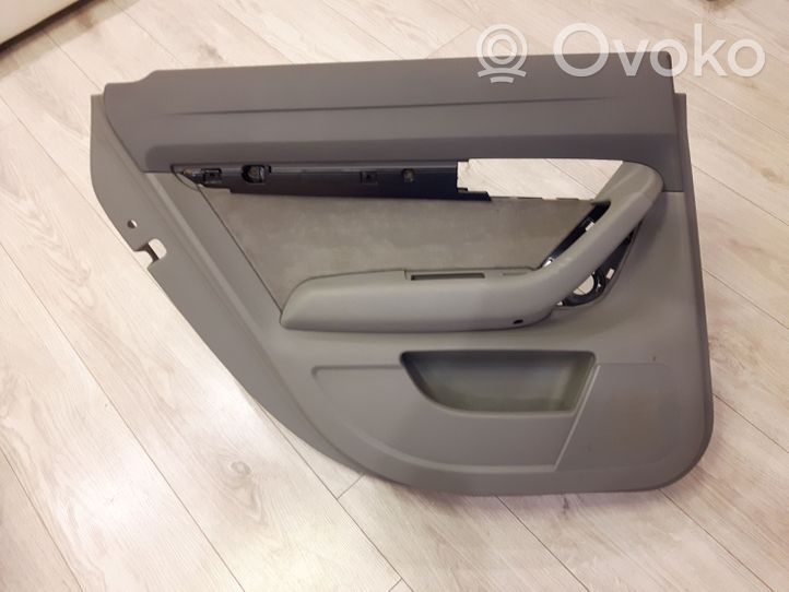 Audi A6 S6 C6 4F Takaoven verhoilu 4F0867305