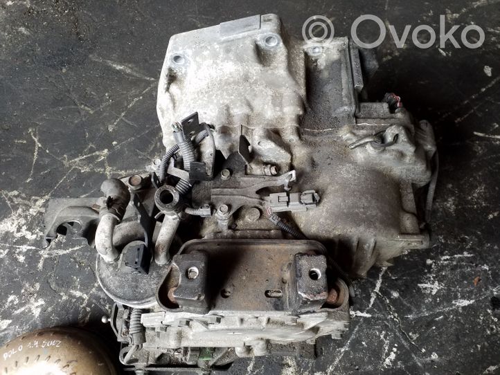 Volkswagen Polo IV 9N3 Scatola del cambio automatico 001321107B