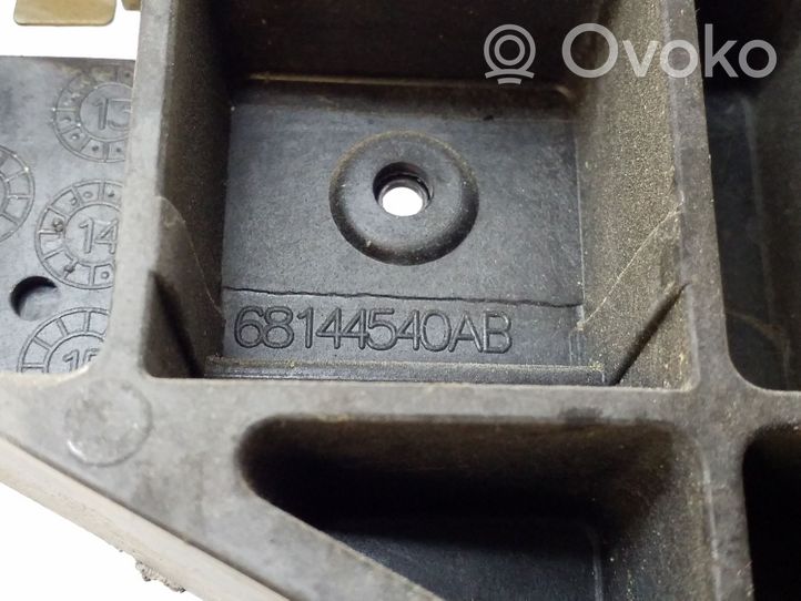 Jeep Cherokee Staffa di montaggio del radiatore 68144540AB