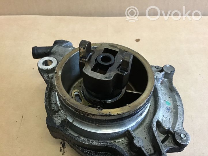 BMW 3 E92 E93 Vacuum pump 700437012