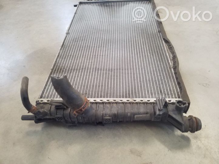 Ford Focus Coolant radiator 3M5H8005TL