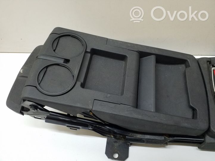 Opel Signum Aizmugurējā sēdekļa roku balsts 83134685K0A