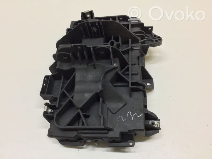 Jeep Cherokee Akumuliatoriaus tvirtinimo padas 68186053AA