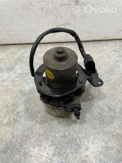 Volkswagen Golf VII Vacuum pump 5Q0612181