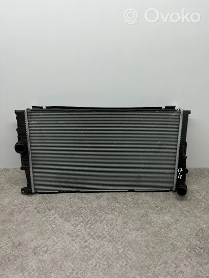 BMW i8 Dzesēšanas šķidruma radiators 7600522