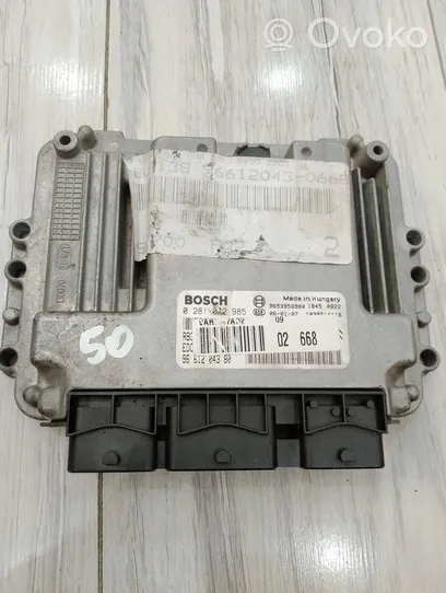 Citroen C4 II Unité de commande, module ECU de moteur 0281012985