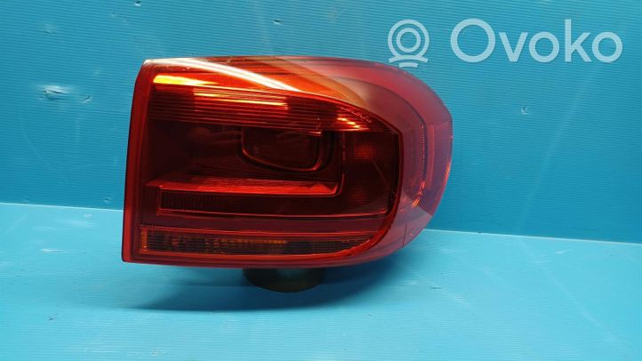 Volkswagen Tiguan Luz trasera/de freno 5N0945096Q