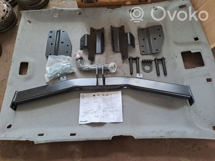 Mazda MPV II LW Set barra di traino 028501