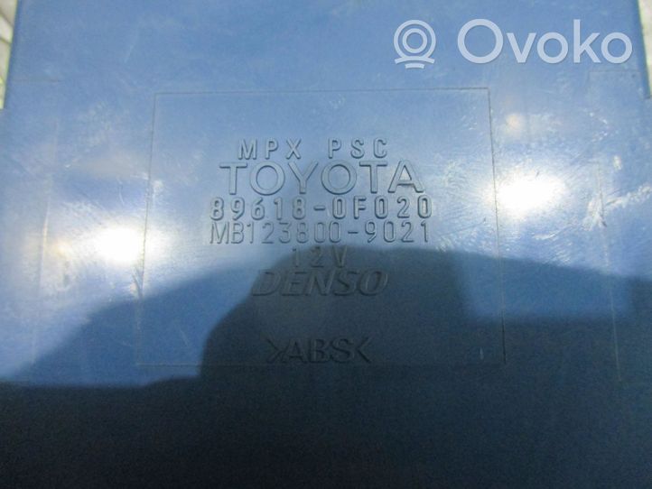 Toyota Corolla Verso AR10 Modulo di controllo del corpo centrale 896180F020MB1238009021