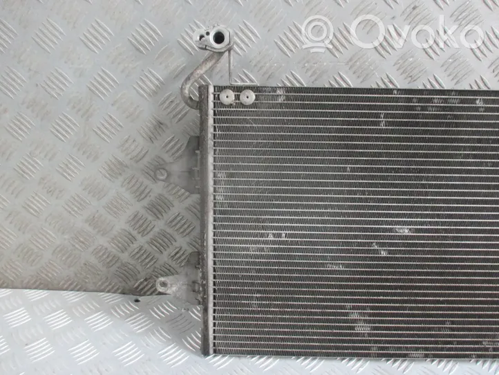Volkswagen Polo IV 9N3 Radiatore di raffreddamento A/C (condensatore) 