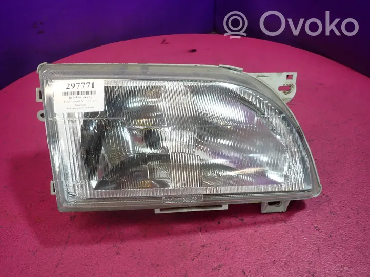 Ford Transit Phare frontale 205211