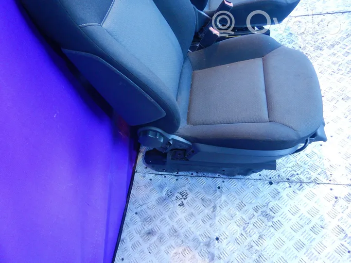 Opel Zafira B Seat set 