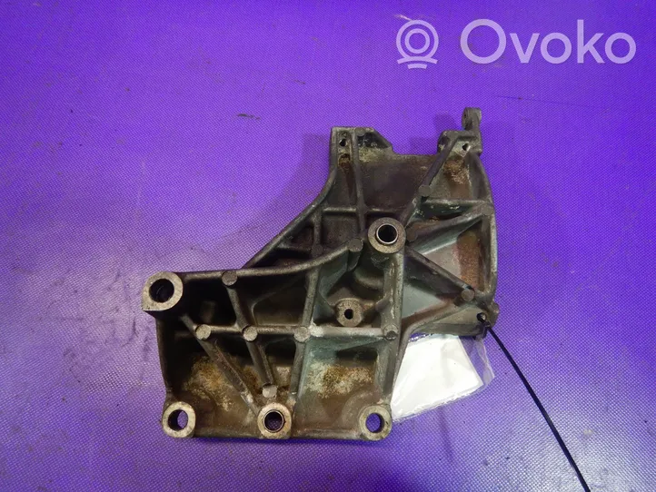 Alfa Romeo GTV Staffa di montaggio del compressore dell’A/C 60629422