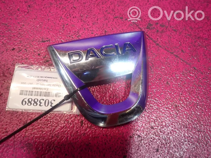 Dacia Sandero Logo, emblème, badge 908894079RA