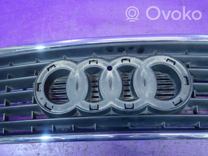 Audi A6 Allroad C5 Grille calandre supérieure de pare-chocs avant 4B0853651F