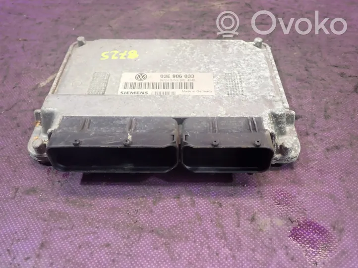 Volkswagen Polo Komputer / Sterownik ECU silnika 03E906033