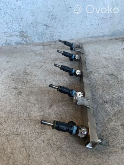 Volkswagen Jetta VI Fuel injectors set 07k906031c