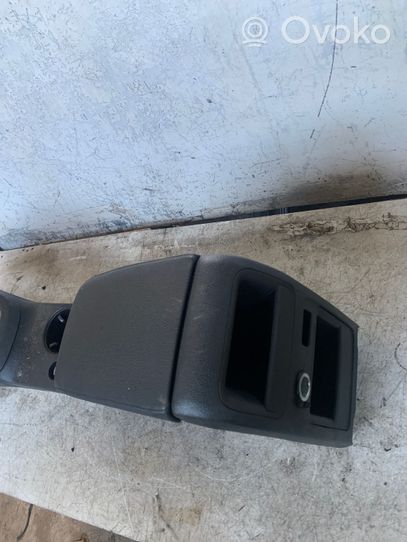 Volkswagen Jetta VI Center console 