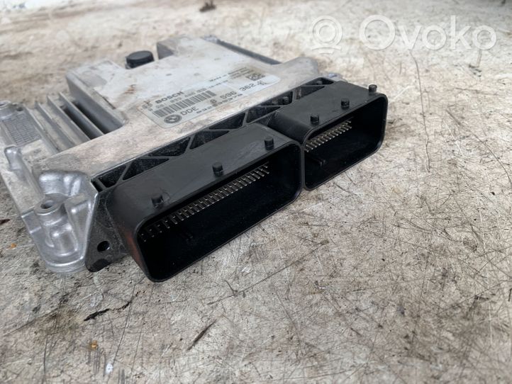 Mini One - Cooper R56 Sterownik / Moduł ECU 8596362