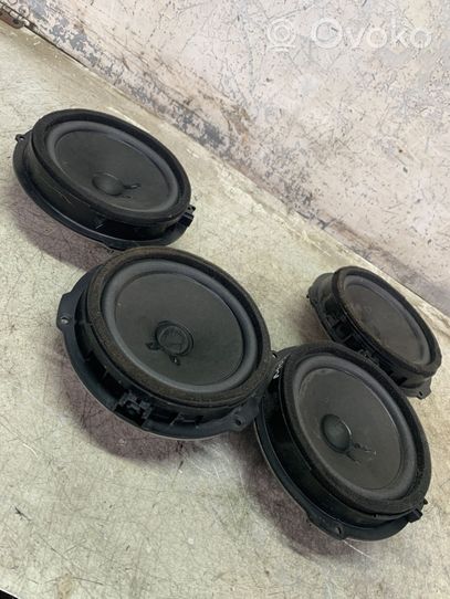 Ford Mondeo MK V Audio system kit Ds7t18808