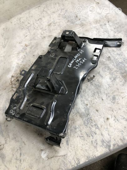 Opel Grandland X Battery tray 7621008000