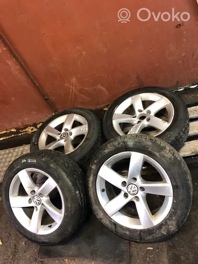 Volkswagen Jetta VI R16 alloy rim 