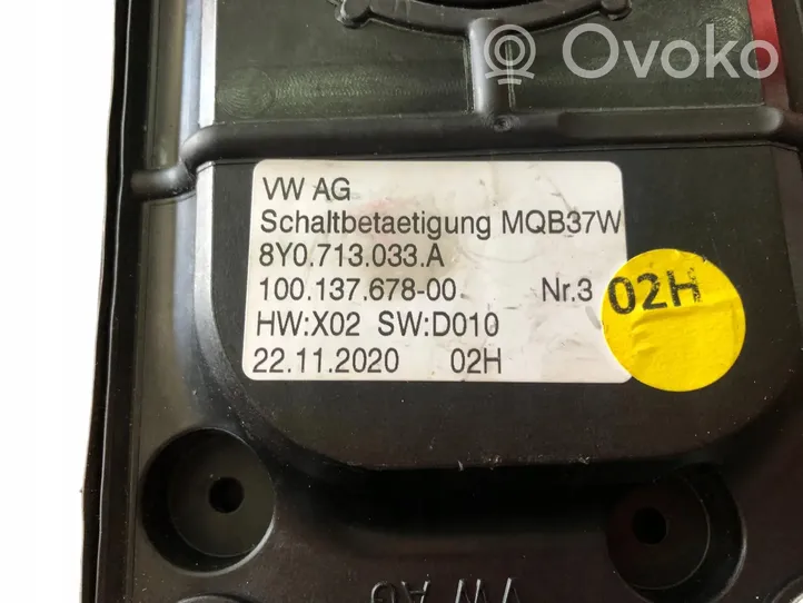 Audi A3 8Y Wybierak skrzyni biegów 8Y0713033A