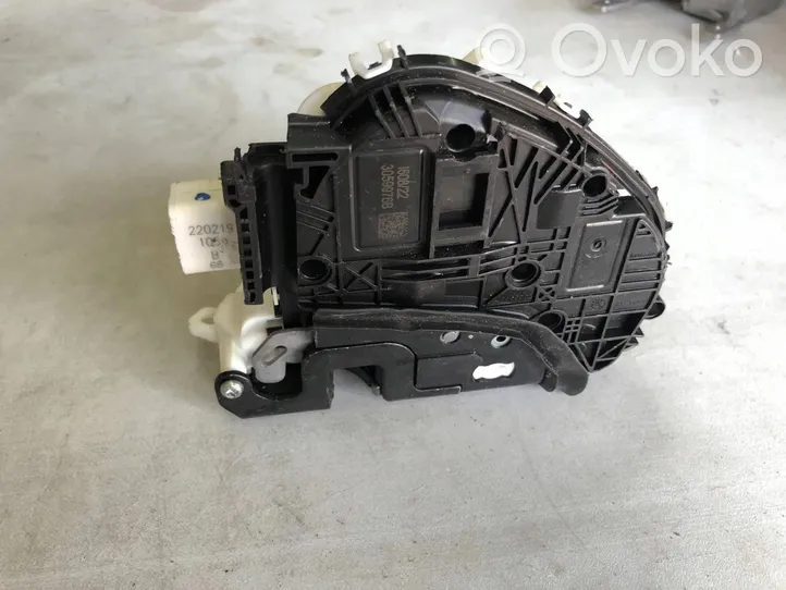 Audi Q2 - Zamek drzwi przednich 8X2837016D