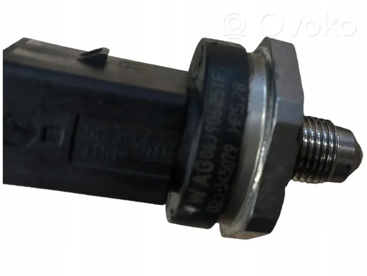 Audi A4 S4 B5 8D Capteur de pression de carburant 06K133317C