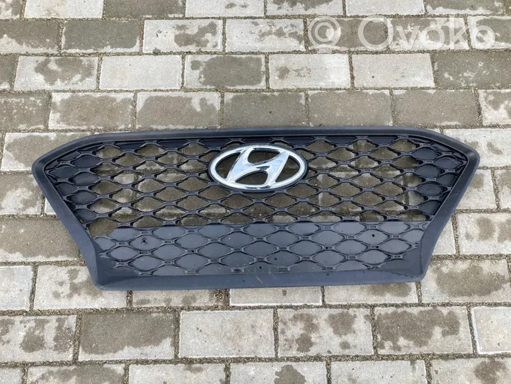 Hyundai Kona I Etupuskurin ylempi jäähdytinsäleikkö 86352-J9000