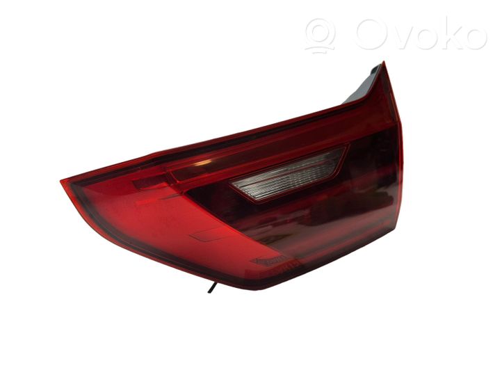 BMW 5 G30 G31 Luci posteriori del portellone del bagagliaio 8493052