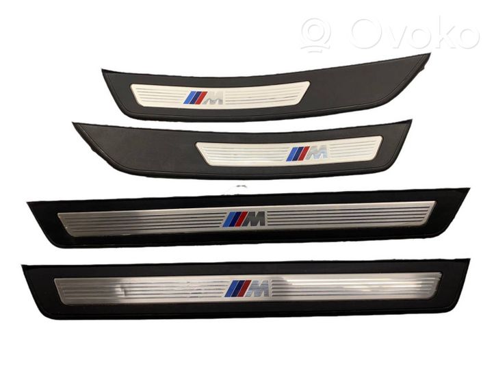 BMW 5 F10 F11 Zestaw listew progowych (wewnętrznych) 8050051
