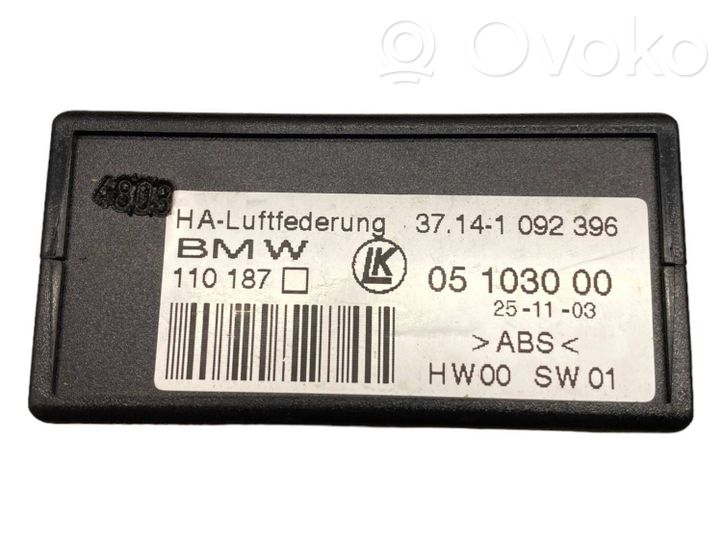 1092396 BMW X5 E53 Suspension control unit/module, 25.00 € | RRR