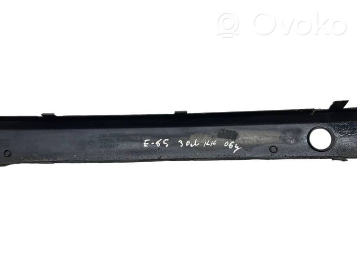 BMW 7 E65 E66 Modanatura separatore del paraurti anteriore 7135577