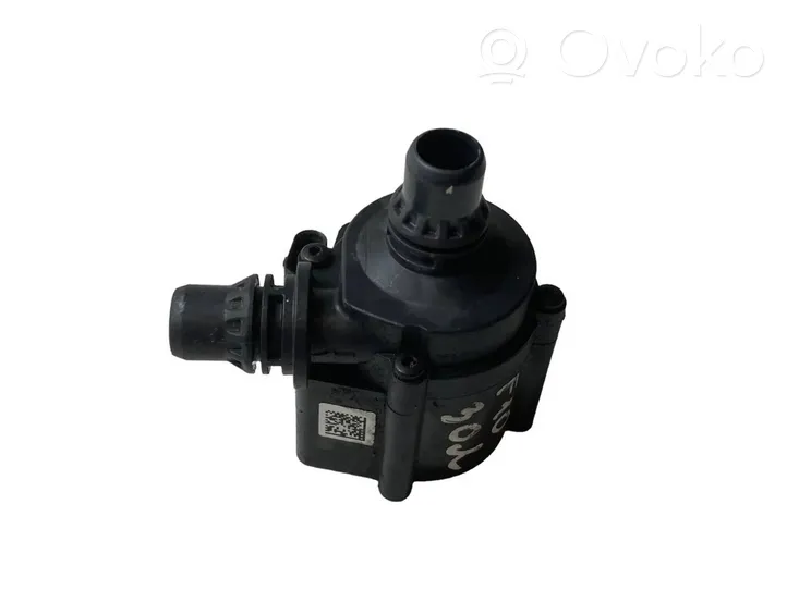 BMW 5 F10 F11 Pompe à eau de liquide de refroidissement 8511748